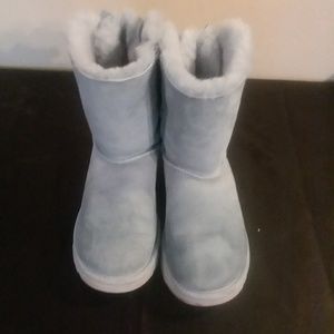 UGG,BLUE RIBBON